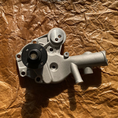 ISUZU 6HH1 6HE1 Silnik wysokoprężny pompa wodna OEM 8943934473 6 miesięcy gwarancji